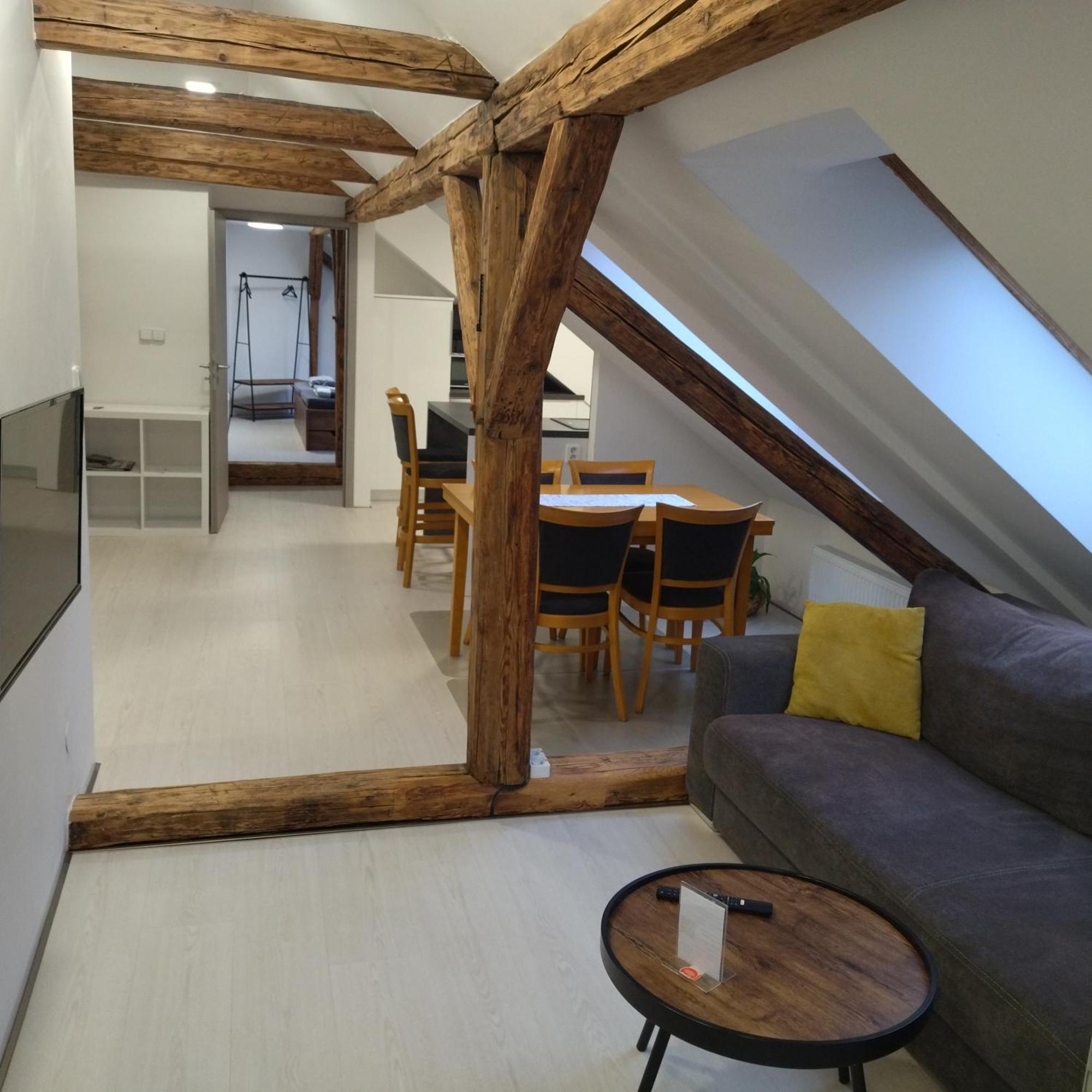 Apartmany S Vyhledem Na Zamek Вимперк Экстерьер фото